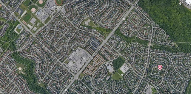 1375 Langdale Crescent