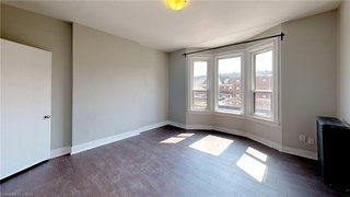 8 - 477 King Street E