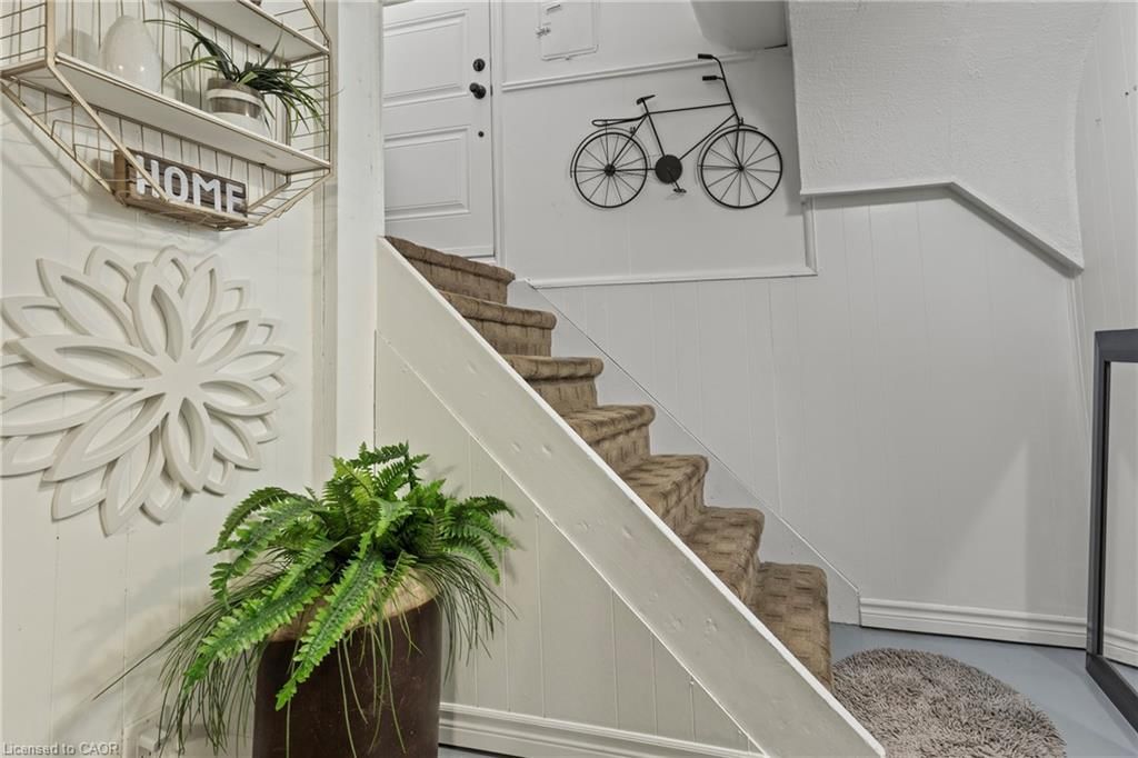 Single Family Residence for sale at 96 Terrace Drive, Hamilton, ON, L9A 2Y6 - Balfour - MLS: 40819579