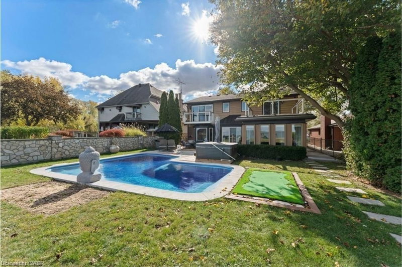 139 Lakeview Drive