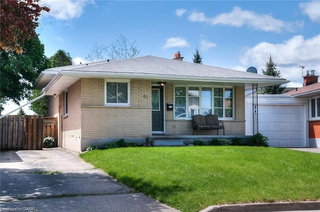 61 Bosworth Crescent