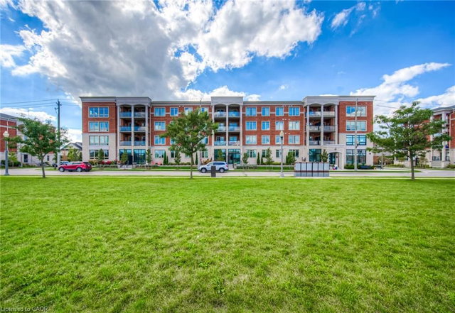 407 - 175 Commonwealth Street