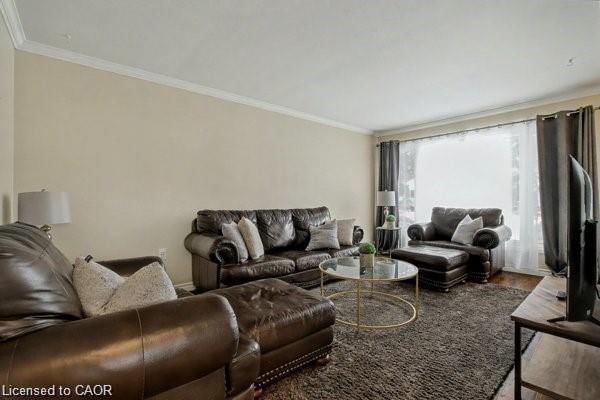 Single Family Residence for sale at 11 Carwyn Crescent, Hamilton, ON, L8S 3H3 - Ainslie Wood - MLS: 40819712