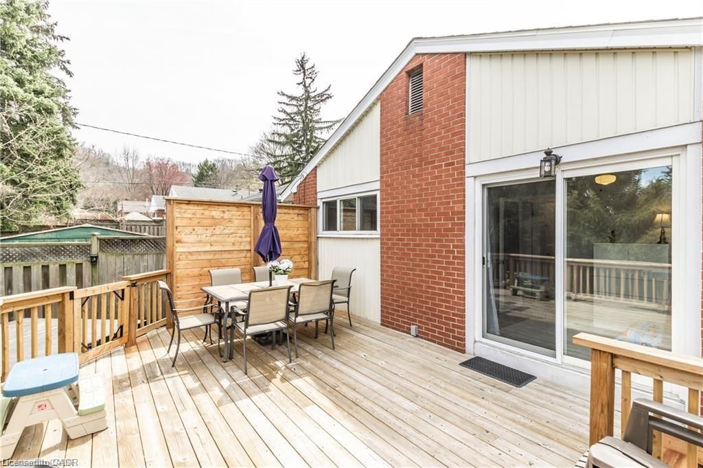 Single Family Residence for sale at 11 Carwyn Crescent, Hamilton, ON, L8S 3H3 - Ainslie Wood - MLS: 40819712