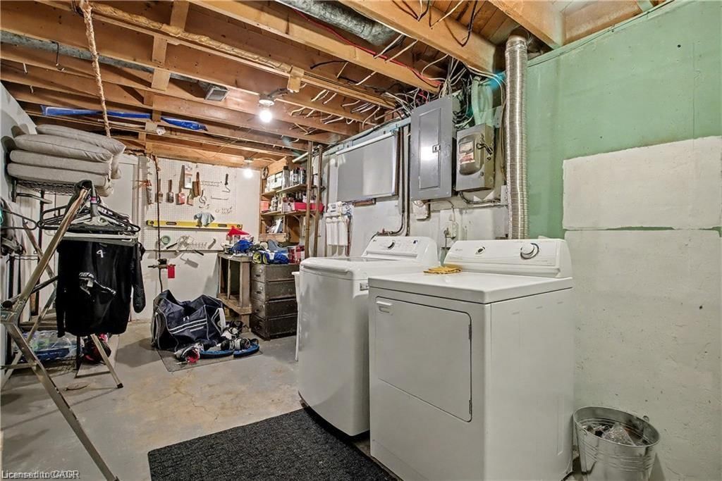 Single Family Residence for sale at 11 Carwyn Crescent, Hamilton, ON, L8S 3H3 - Ainslie Wood - MLS: 40819712