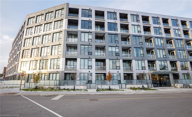 222 - 690 King Street W