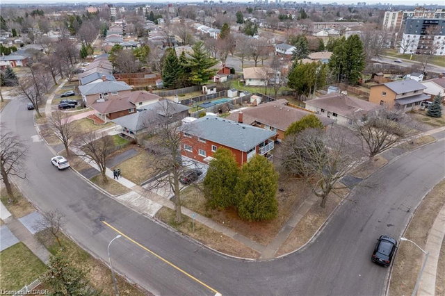 BSMNT - 35 Shaftsbury Drive