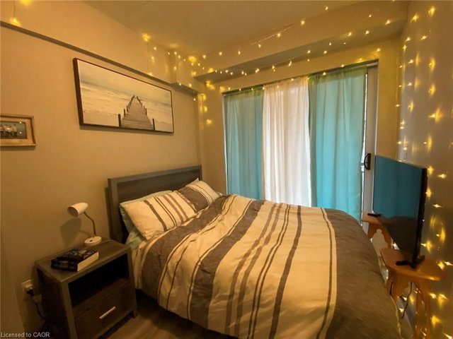 B413 - 275 Larch Street