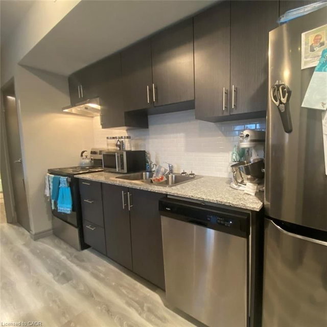 B413 - 275 Larch Street