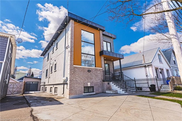 68 Vansitmart Avenue