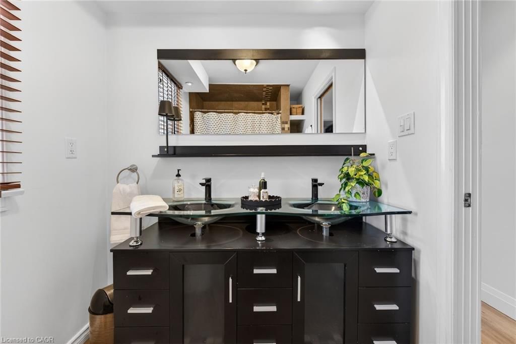 Single Family Residence for sale at 844 Upper Wellington Street, Hamilton, ON, L9A 3R9 - Concession - MLS: 40819910