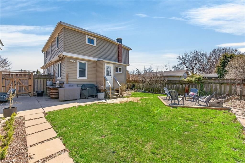 Single Family Residence for sale at 844 Upper Wellington Street, Hamilton, ON, L9A 3R9 - Concession - MLS: 40819910