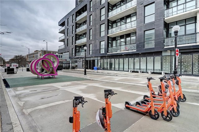 801 - 60 Charles Street W