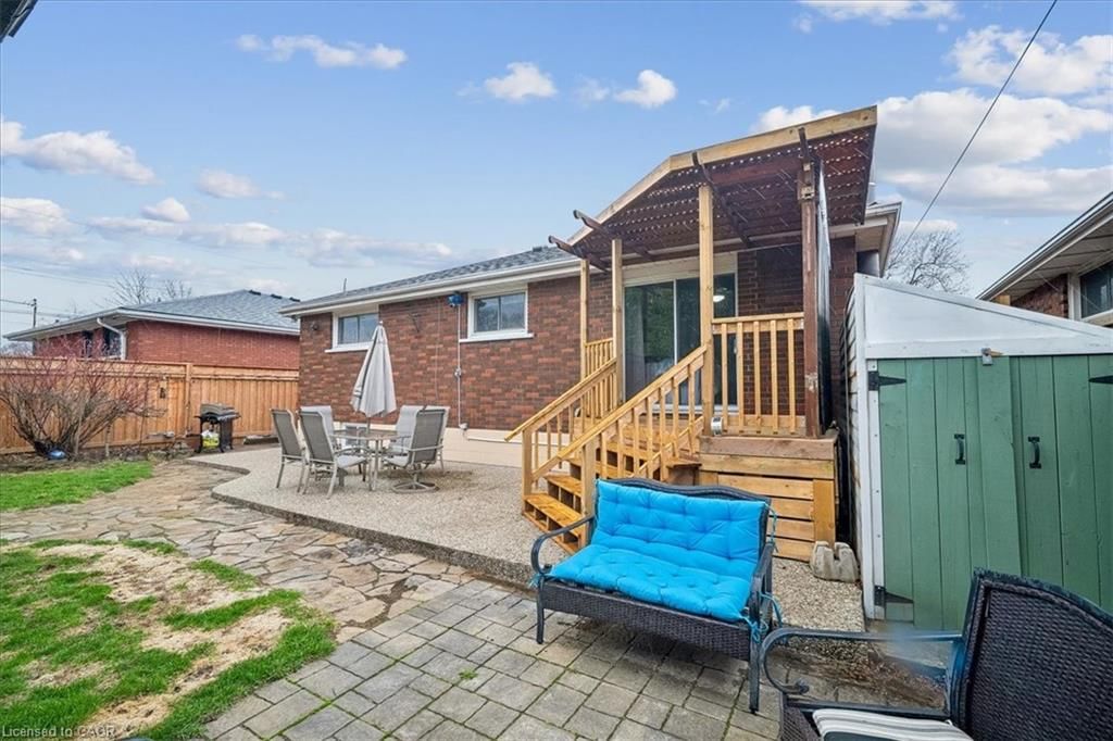 Single Family Residence for sale at 139 Rendell Boulevard, Hamilton, ON, L8T 3P7 - Sunninghill - MLS: 40819931