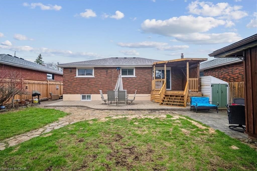 Single Family Residence for sale at 139 Rendell Boulevard, Hamilton, ON, L8T 3P7 - Sunninghill - MLS: 40819931