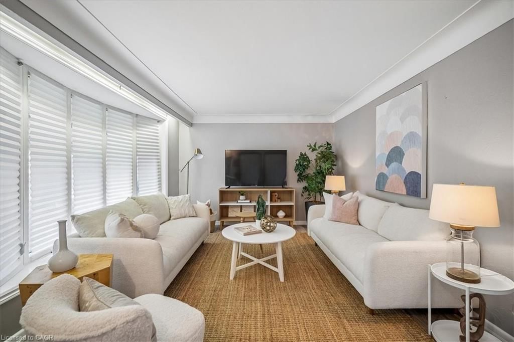 Single Family Residence for sale at 139 Rendell Boulevard, Hamilton, ON, L8T 3P7 - Sunninghill - MLS: 40819931