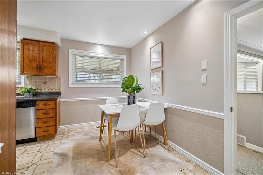 Single Family Residence for sale at 139 Rendell Boulevard, Hamilton, ON, L8T 3P7 - Sunninghill - MLS: 40819931