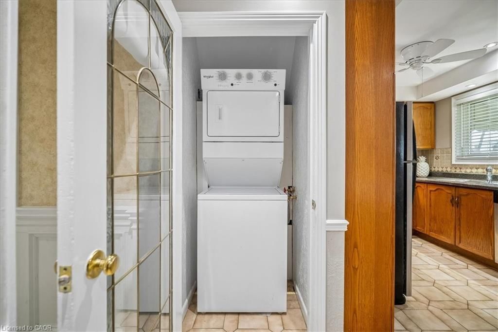 Single Family Residence for sale at 139 Rendell Boulevard, Hamilton, ON, L8T 3P7 - Sunninghill - MLS: 40819931