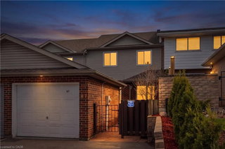 87 Ralgreen Crescent