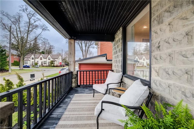 485 Inkerman Street W