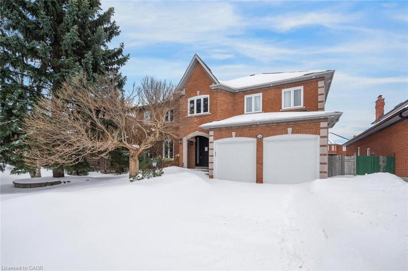 2A Chiltern Hill, Richmond Hill, Ontario