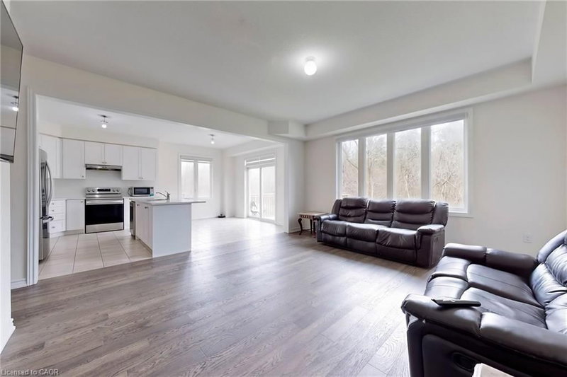 630 Lemay Grove photo 4