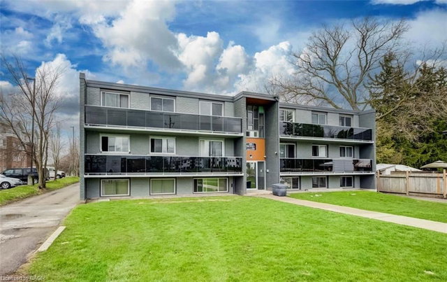 7 - 82 Elgin Street S