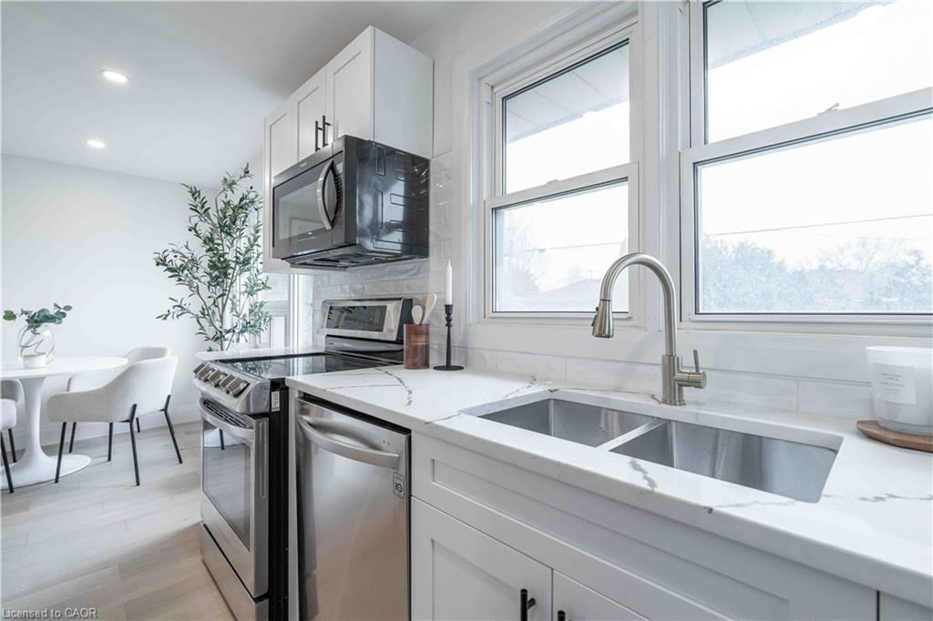 Single Family Residence for sale at 67 Toby Crescent, Hamilton, ON, L8T 2N9 - Huntington - MLS: 40820060