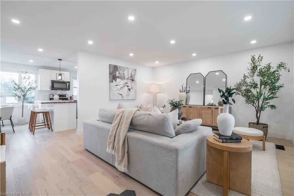 Single Family Residence for sale at 67 Toby Crescent, Hamilton, ON, L8T 2N9 - Huntington - MLS: 40820060