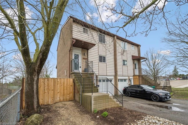 A - 423 Cadbury Court