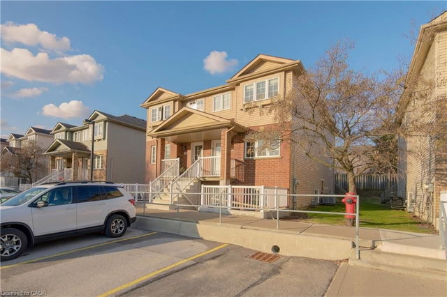 4D - 50 Howe Drive W