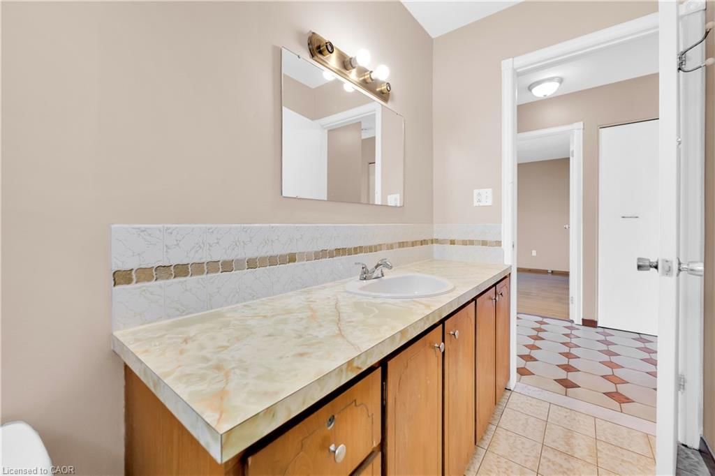 Single Family Residence for sale at 112 Purdy Crescent, Hamilton, ON, L9A 3B3 - Greeningdon - MLS: 40820219