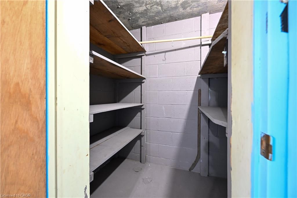 Single Family Residence for sale at 112 Purdy Crescent, Hamilton, ON, L9A 3B3 - Greeningdon - MLS: 40820219