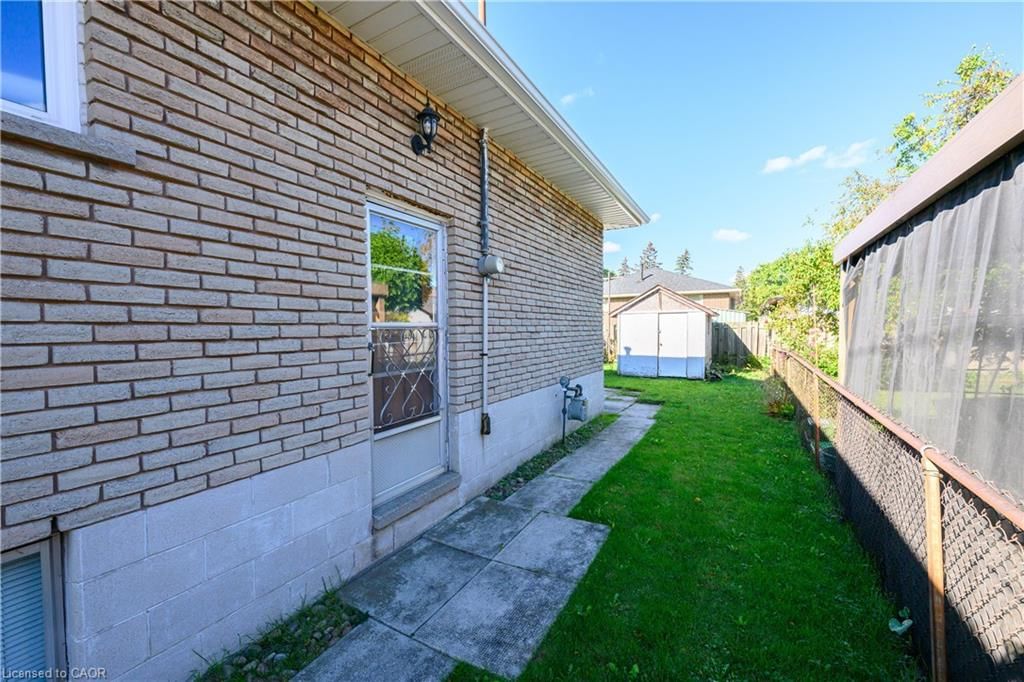 Single Family Residence for sale at 112 Purdy Crescent, Hamilton, ON, L9A 3B3 - Greeningdon - MLS: 40820219