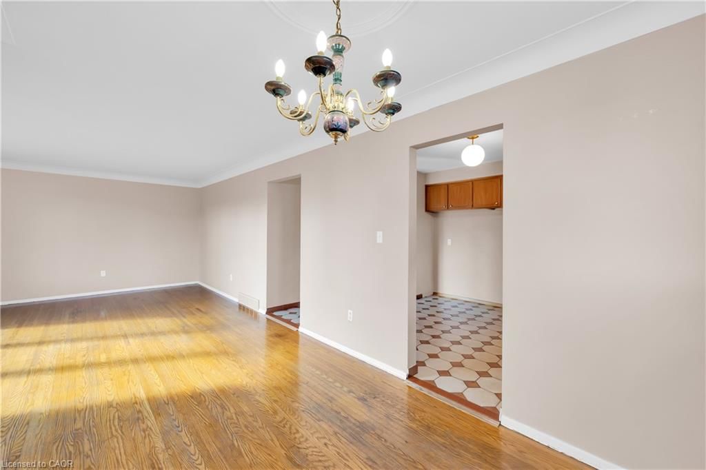 Single Family Residence for sale at 112 Purdy Crescent, Hamilton, ON, L9A 3B3 - Greeningdon - MLS: 40820219