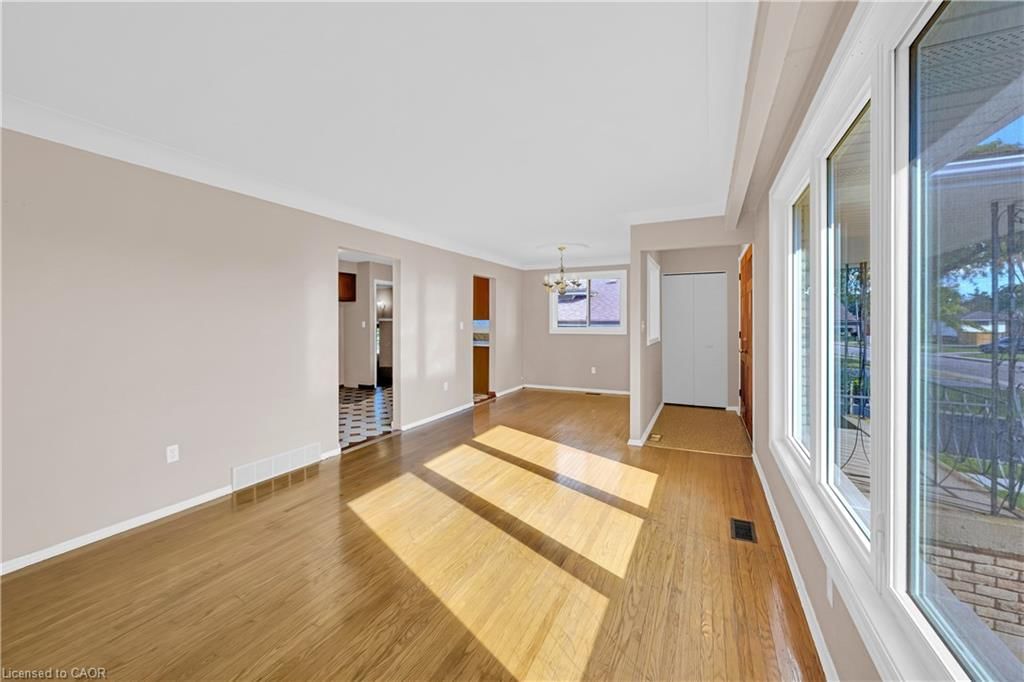 Single Family Residence for sale at 112 Purdy Crescent, Hamilton, ON, L9A 3B3 - Greeningdon - MLS: 40820219