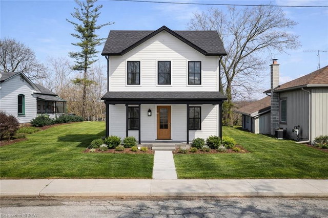 32 Washington Street