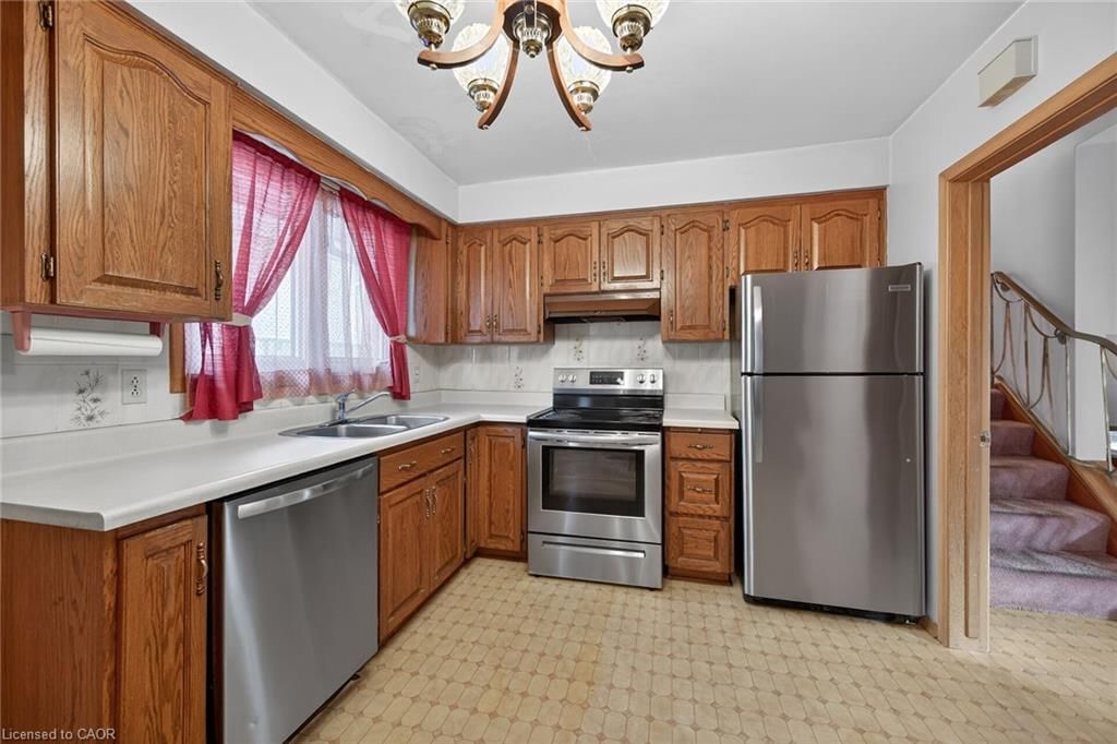 Single Family Residence for sale at 4 San Marco Street, Hamilton, ON, L9C 5M7 - Mountview - MLS: 40820469