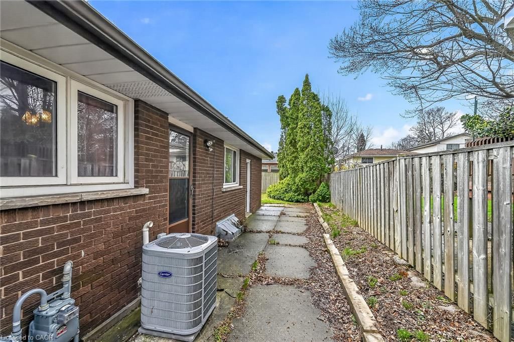 Single Family Residence for sale at 4 San Marco Street, Hamilton, ON, L9C 5M7 - Mountview - MLS: 40820469