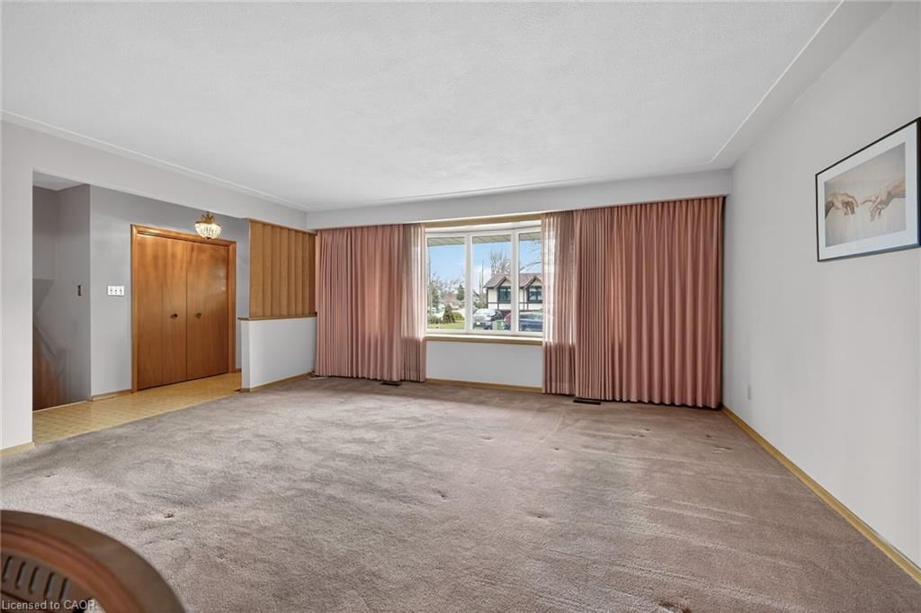 Single Family Residence for sale at 4 San Marco Street, Hamilton, ON, L9C 5M7 - Mountview - MLS: 40820469