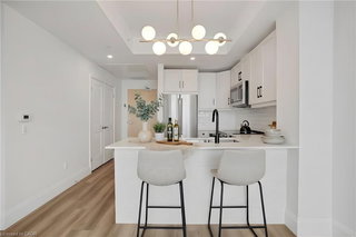 1904 - 60 Charles Street W