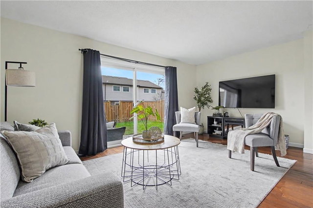 15 - 1190 Upper Ottawa Street