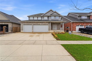 152 Juno Crescent