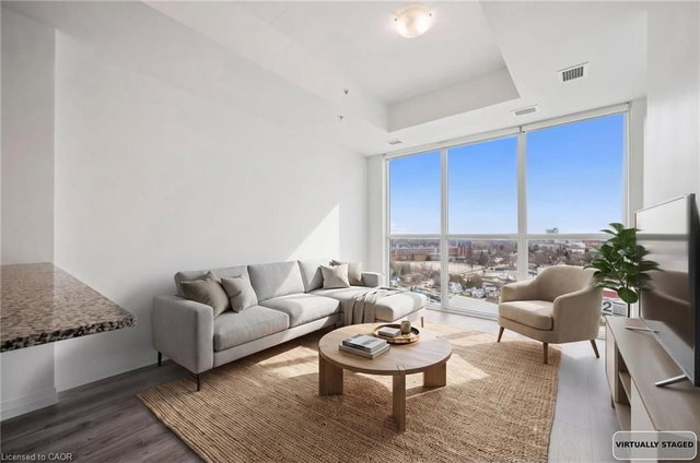 2010 - 108 Garment Street