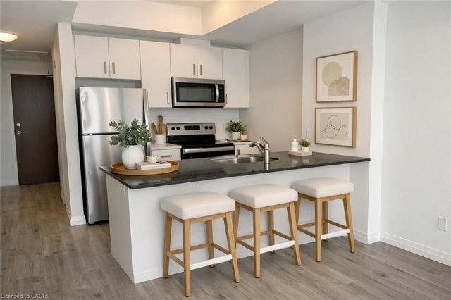 1110 - 108 Garment Street