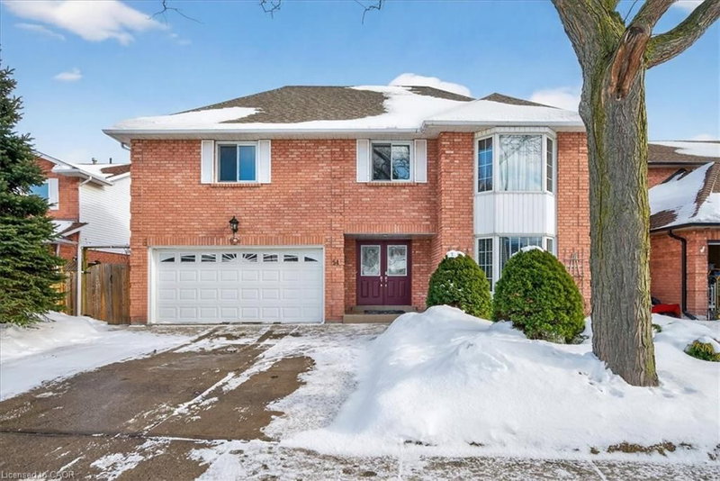 54 Goldcrest Drive