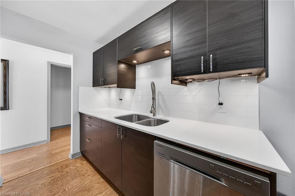 Single Family Residence for sale at 211 Birchcliffe Crescent, Hamilton, ON, L8T 4L1 - Berrisfield - MLS: 40820735