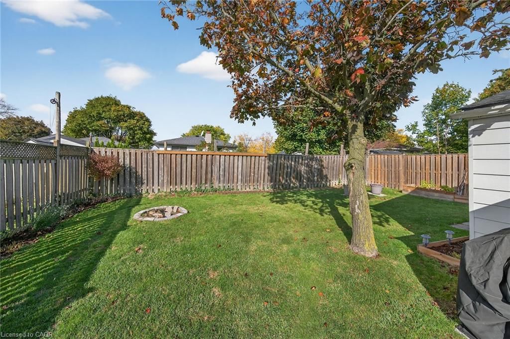 Single Family Residence for sale at 211 Birchcliffe Crescent, Hamilton, ON, L8T 4L1 - Berrisfield - MLS: 40820735