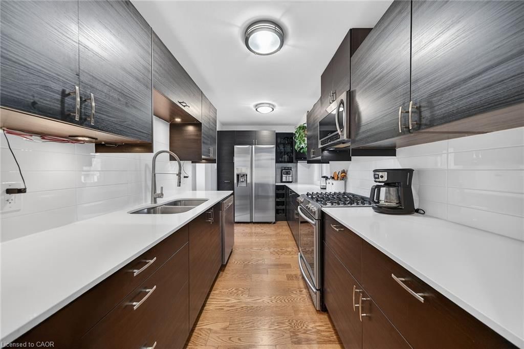 Single Family Residence for sale at 211 Birchcliffe Crescent, Hamilton, ON, L8T 4L1 - Berrisfield - MLS: 40820735