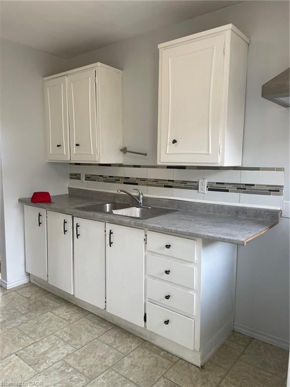 2 - 379 Holly Street